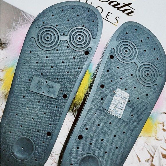 Mata Tie-dye Bling Slides - Picture 7 of 8